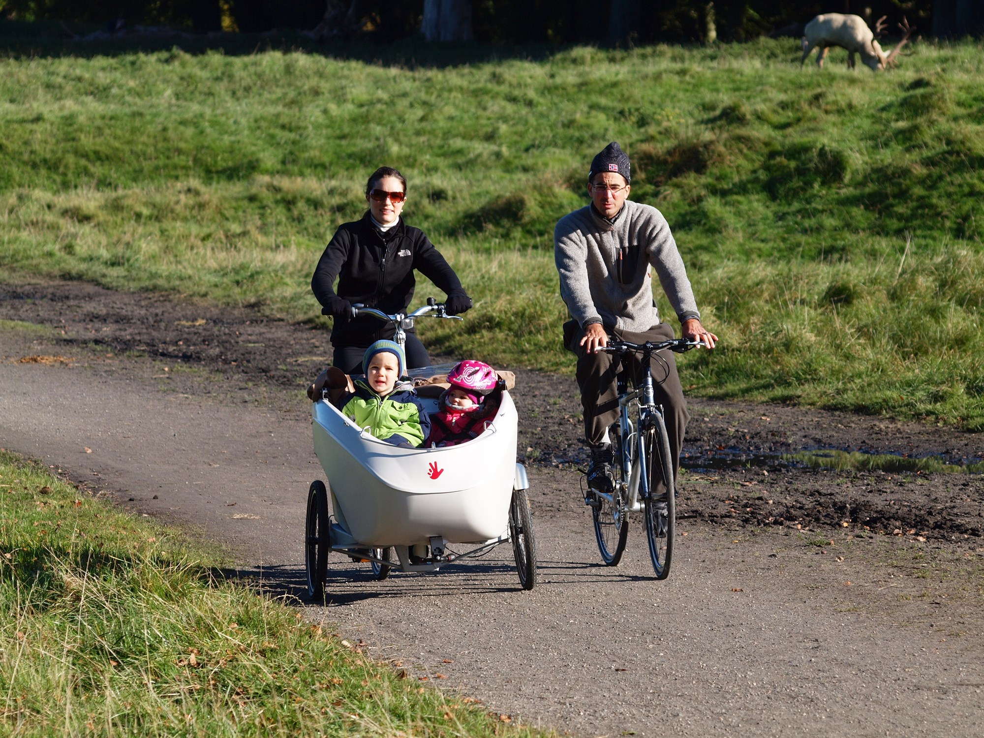 Familie på cykeltur