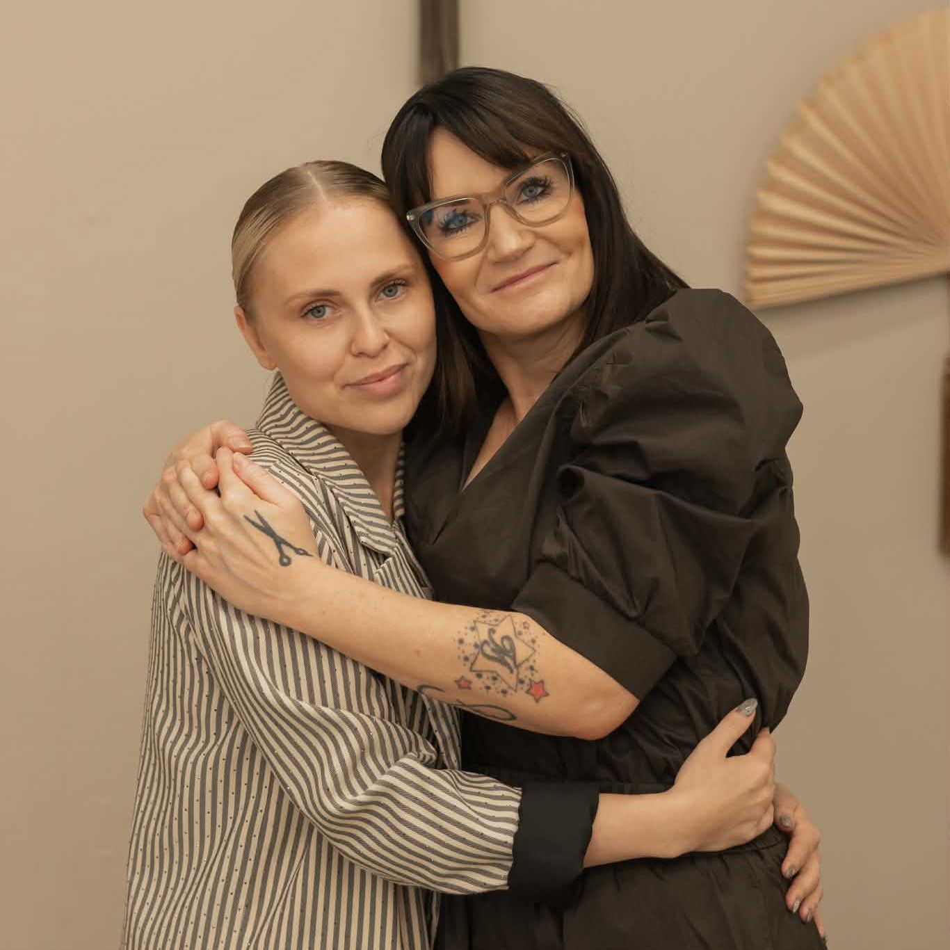 Julie Weber Og Maria Ahle, Juma Hairstudio