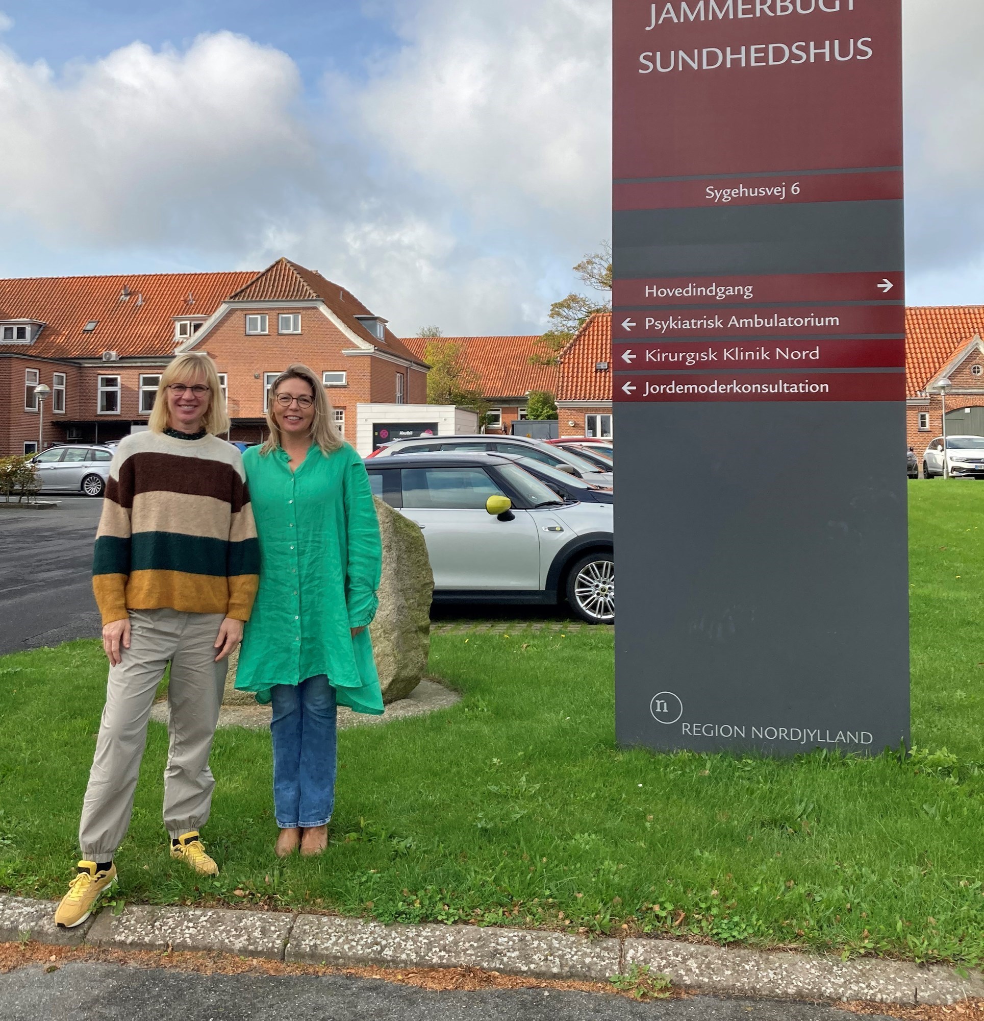 Hver mandag inviterer Mette og Maiken indenfor 