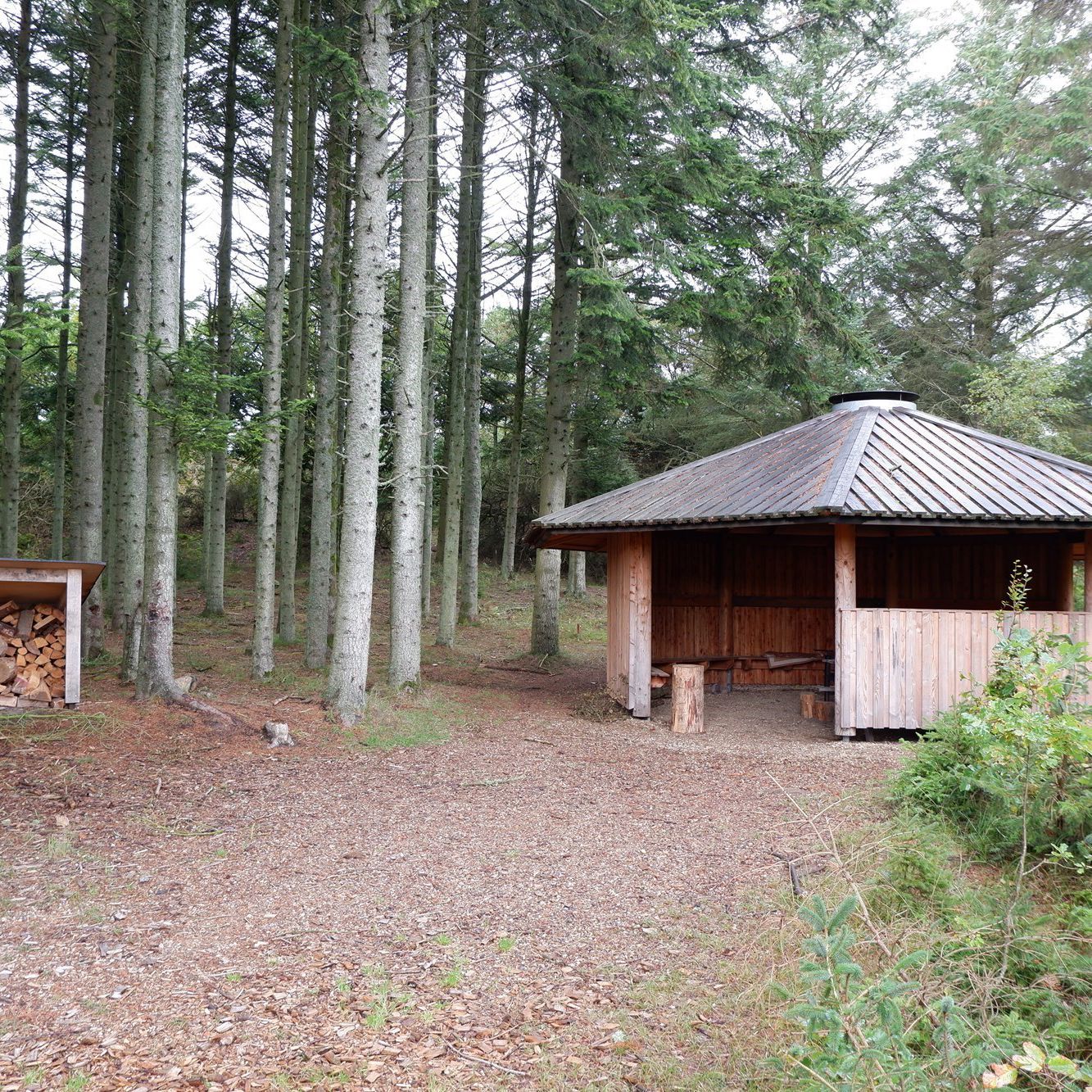 Slettestrand Trailhead Bålhytte