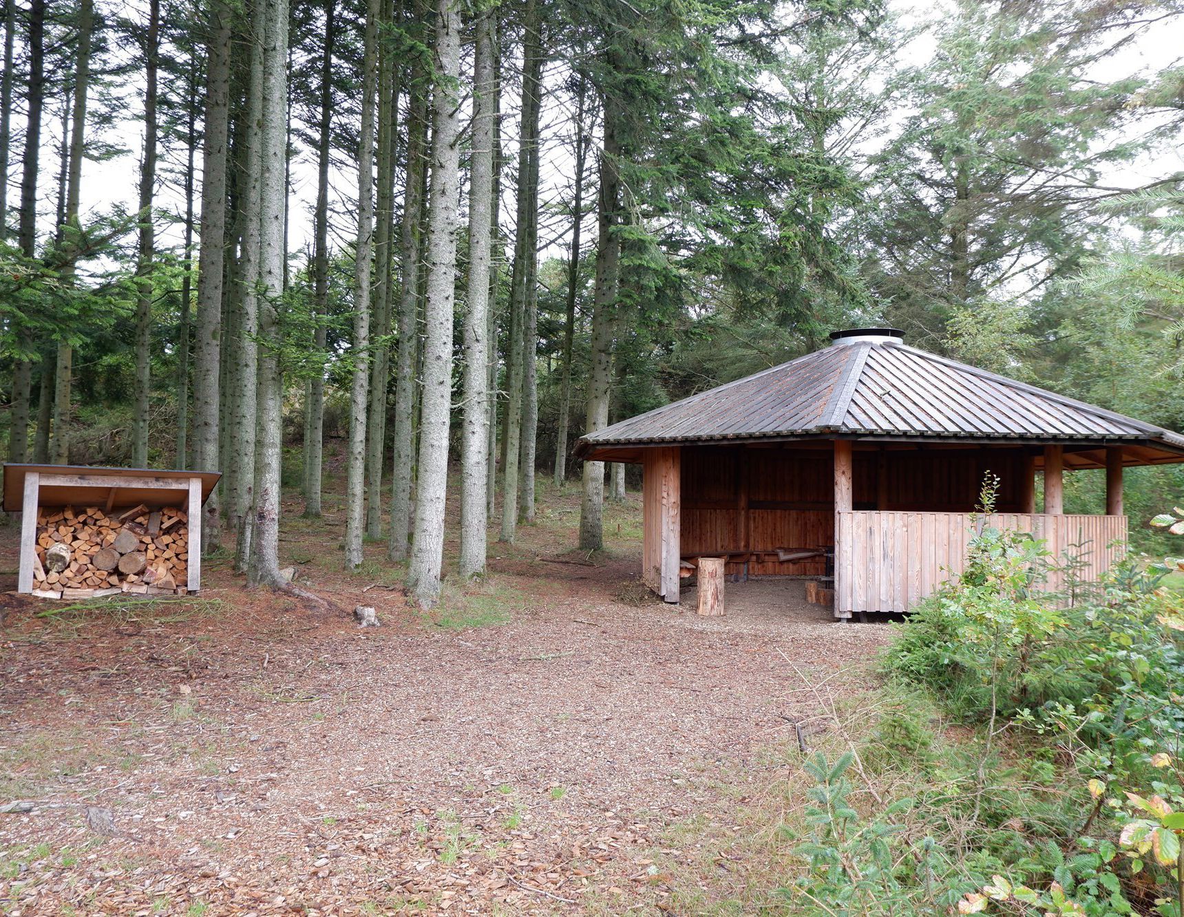 Slettestrand Trailhead Bålhytte