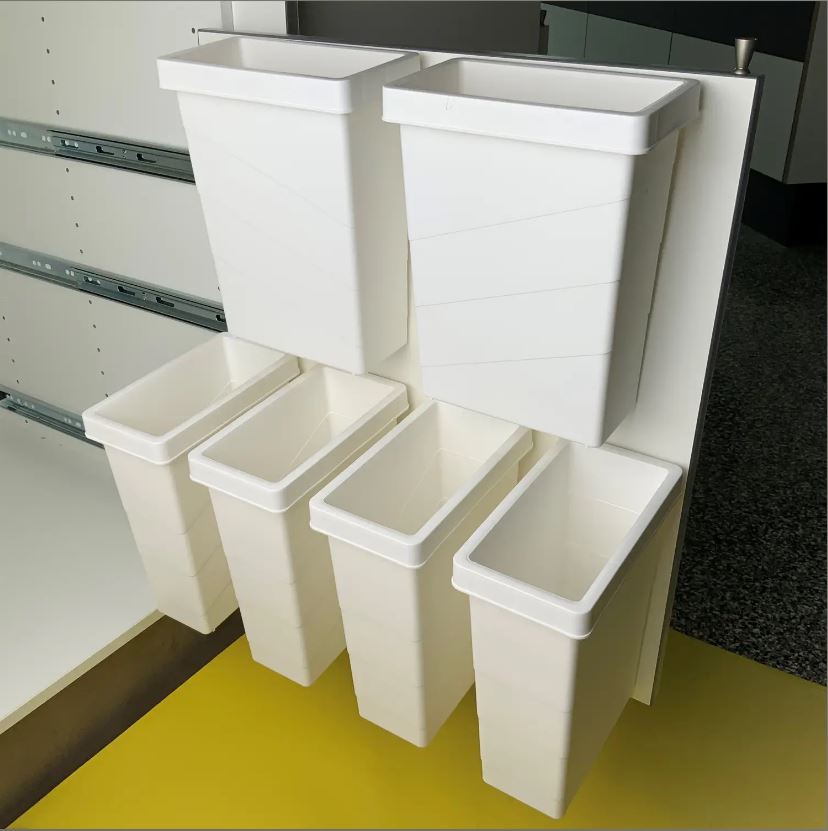 Sortering i spande i træk-ud skab