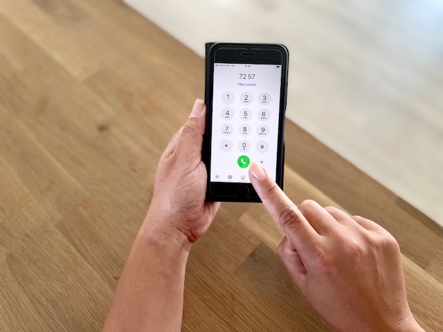 telefonnummer tastes på smartphone
