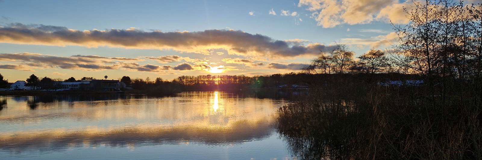 Søen i Aabybro solnedgang