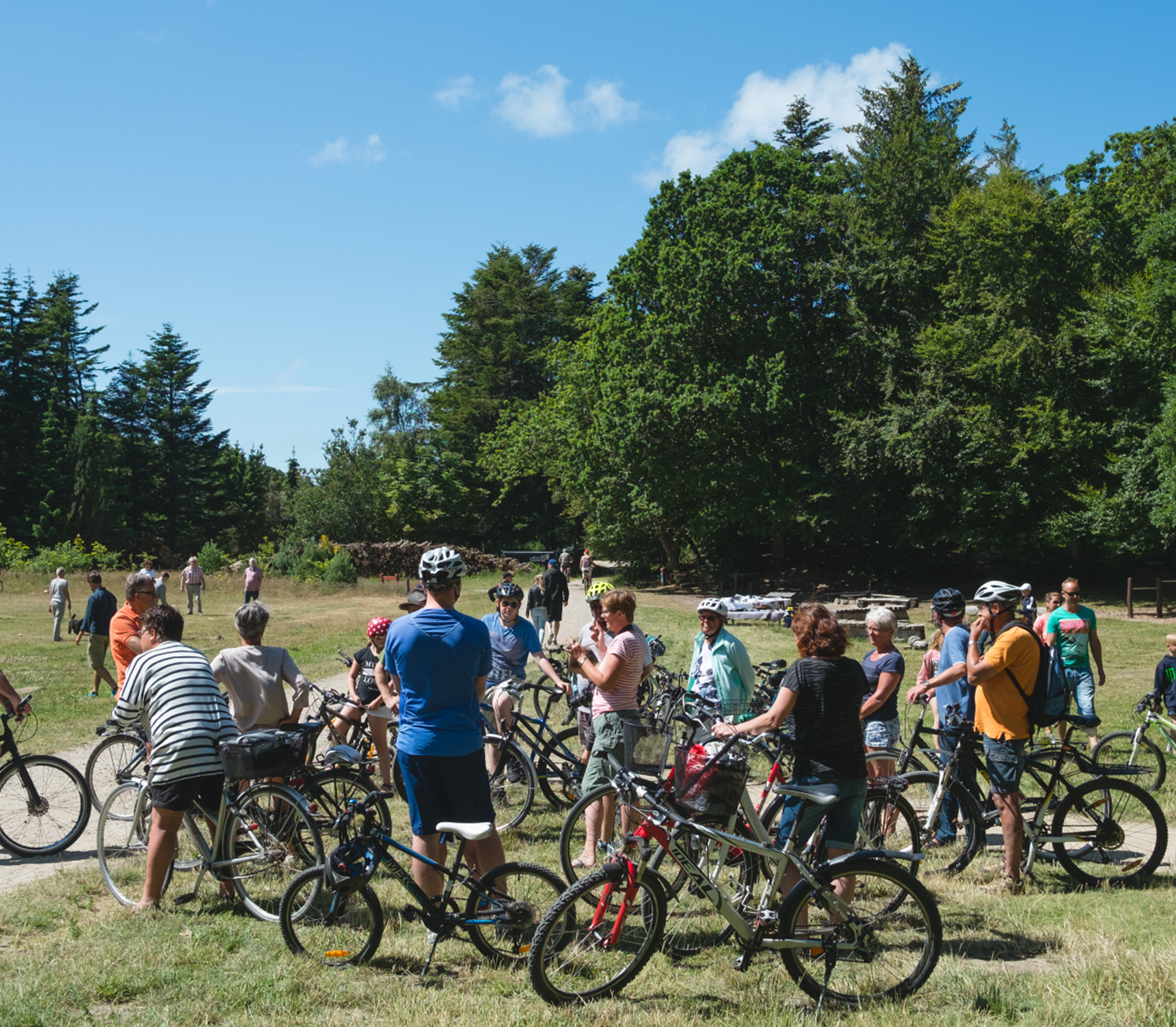 Blokhus Hune cykelister i natur