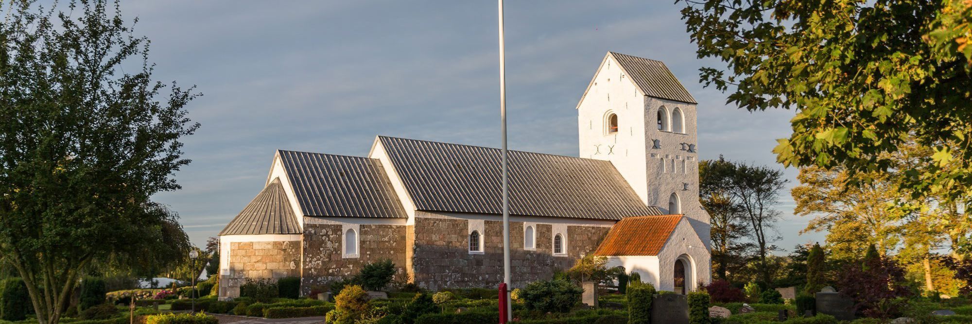 kirke set ude fra