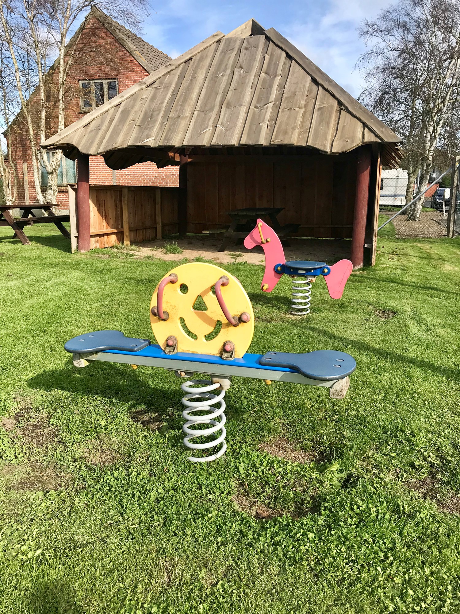 Vippedyr på legeplads