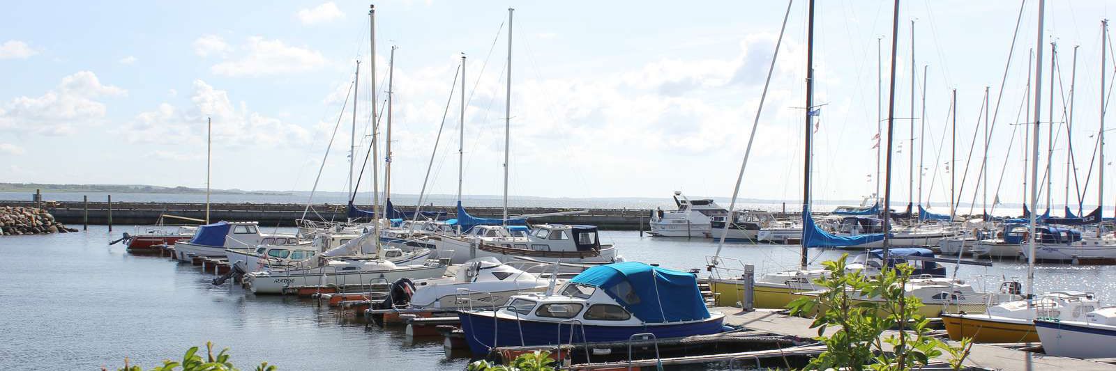 udsigt ud over Gjøl Havn