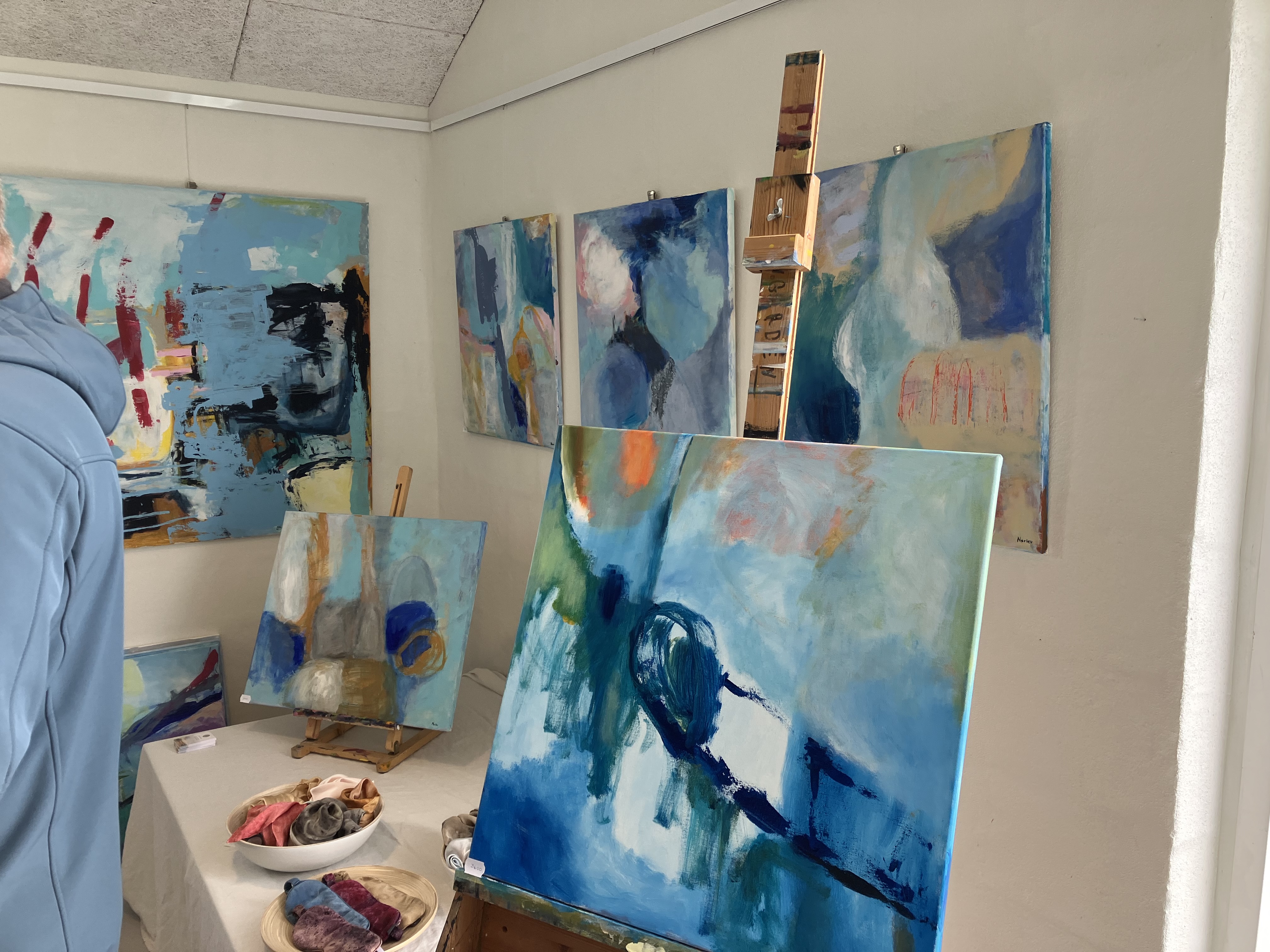 Værker lavet af billedkunstner Jeanette Nørlev, Gjøl i løbet af weekendens workshop.