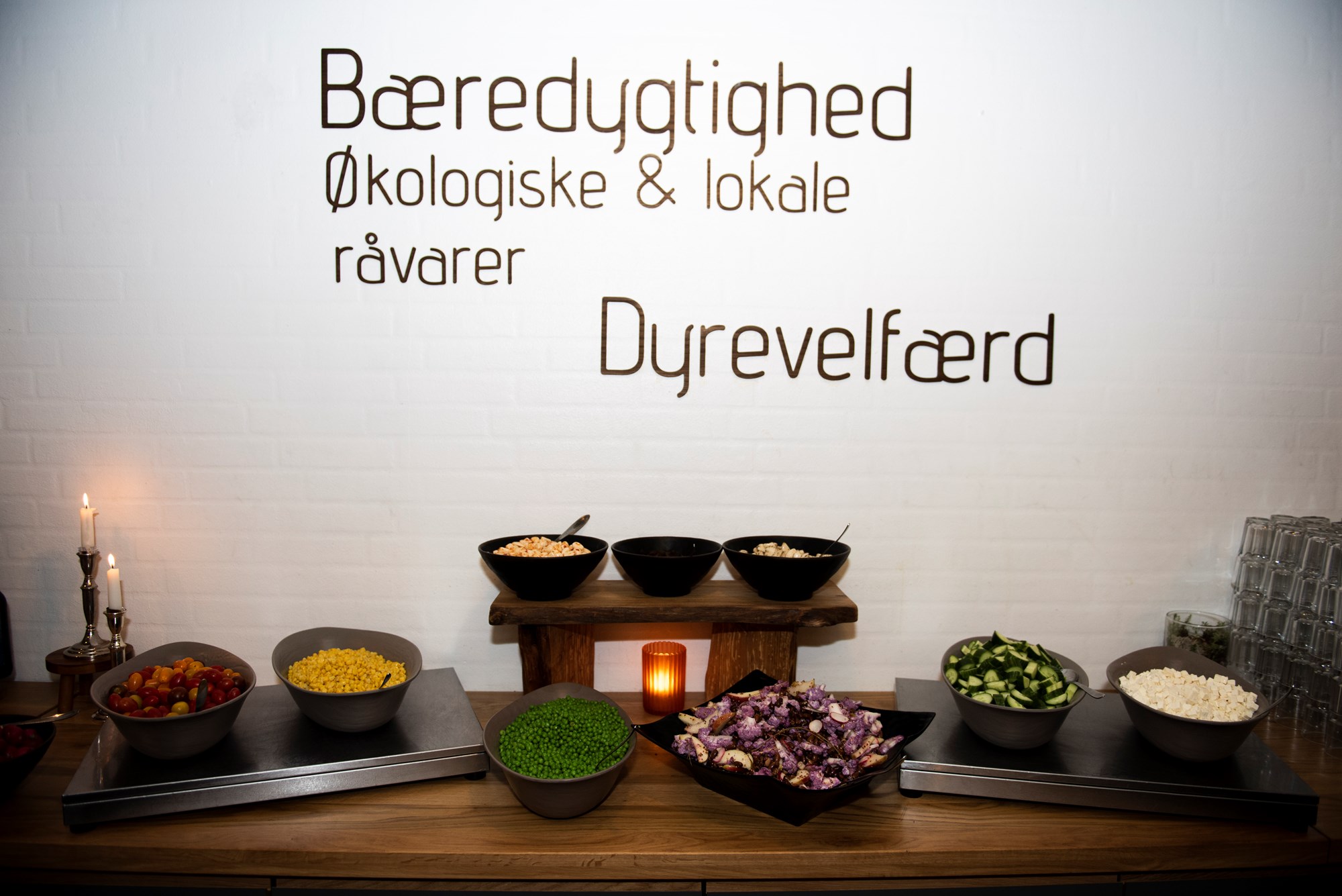 Udstilling af bæredygtige grøntsager og råvarer