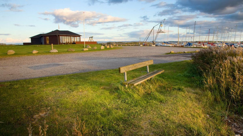 Bænk Ved Attrup Havn