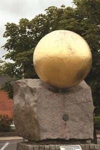 Skulptur ved Planetstien ved Fjerritslev