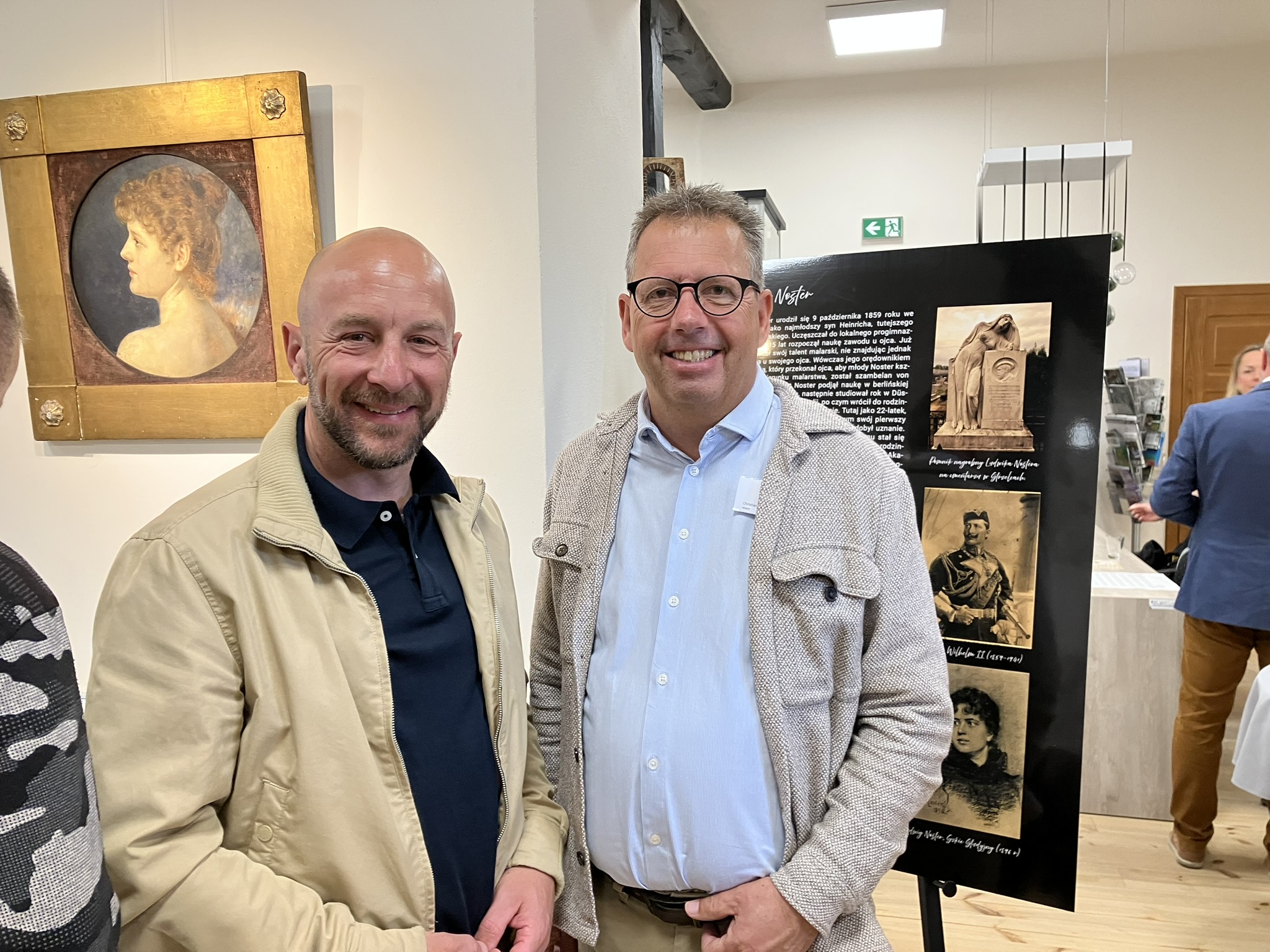 Borgmester Christian Hem, Jammerbugt Kommune og Borgmester Christopher Radon, Stadt Tornesch foran maleriet: Strzelce Krajenskies Mona Lisa.