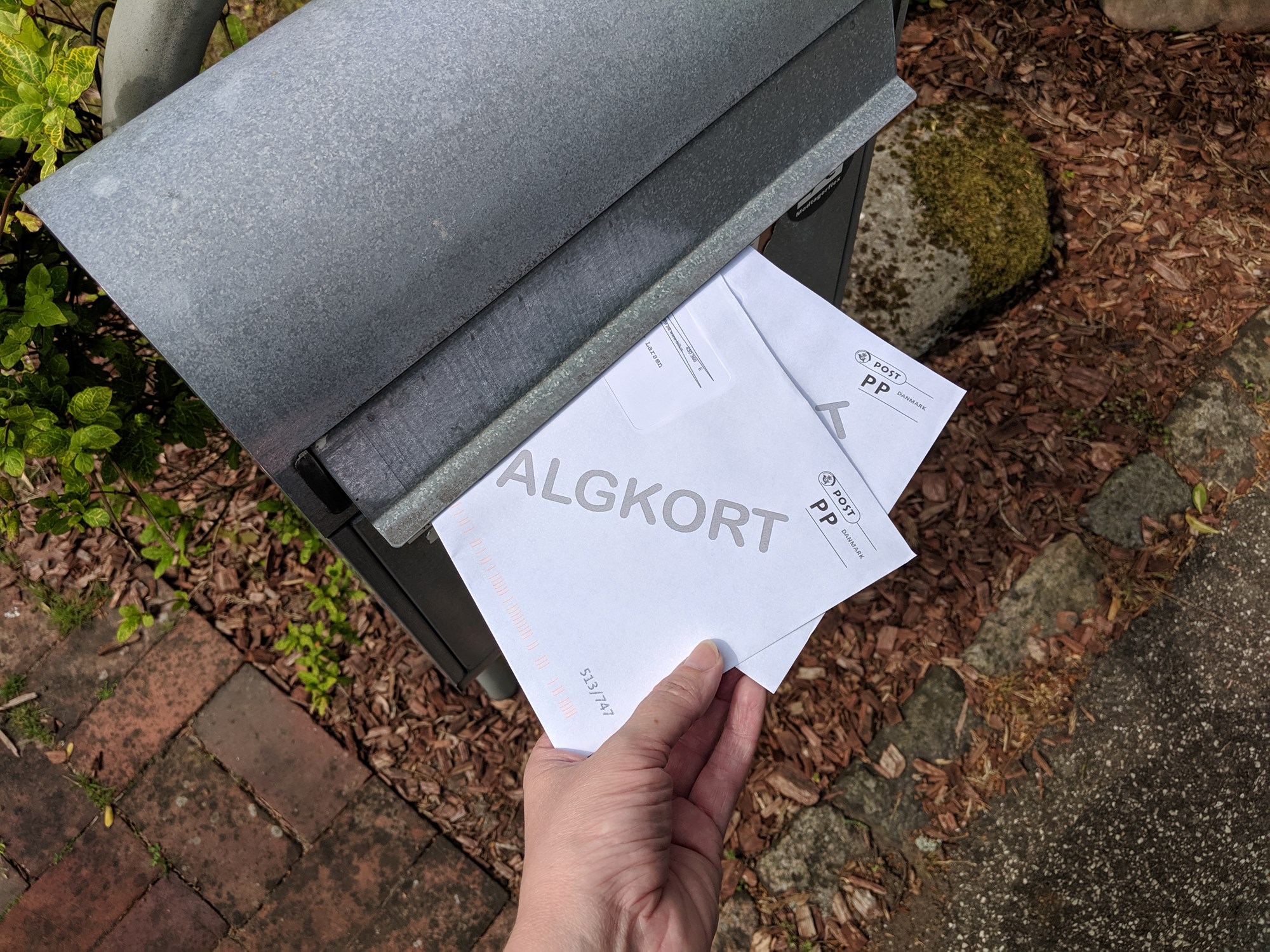Valgkort i posten