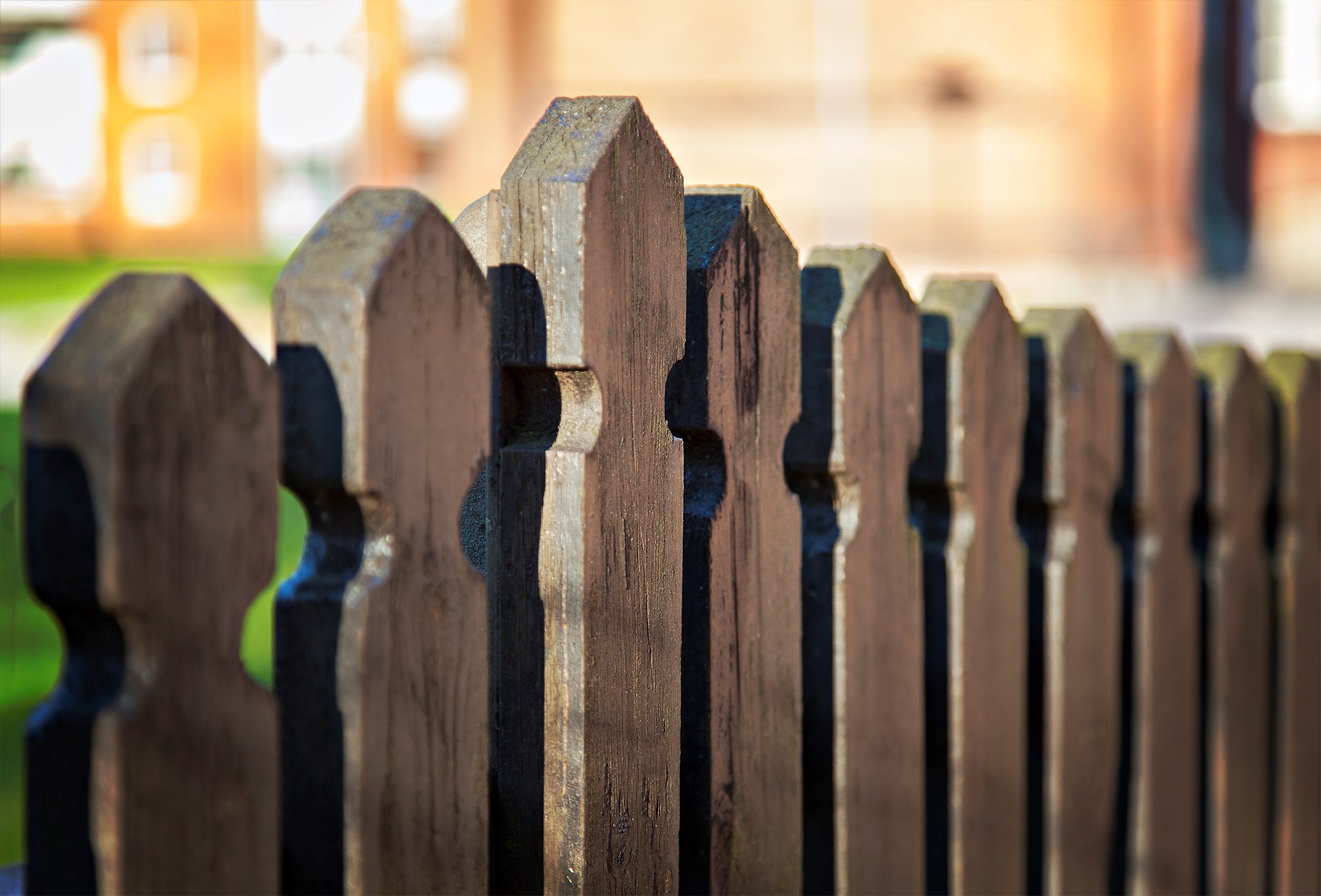 Nærbillede af træ-stakit