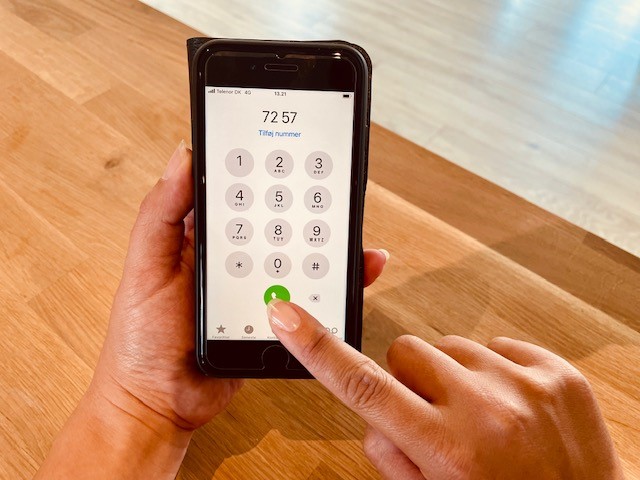 telefonnummer tastes på smartphone